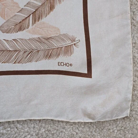 Echo Silk Feather Scarf Bird - Picture 4 of 10